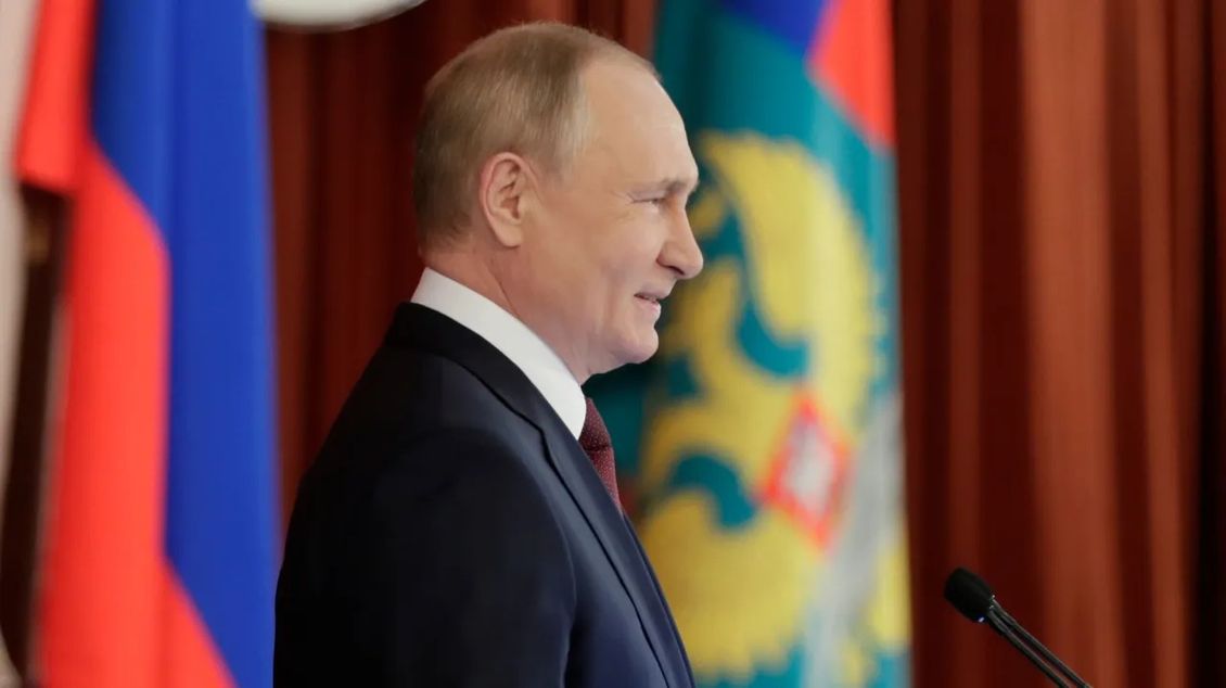 Západ bere na lehkou váhu ruské „nepřekročitelné linie“, stěžoval si Putin svým diplomatům
